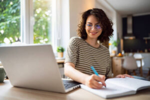 Pros and Cons of Online School: A Comprehensive Guide