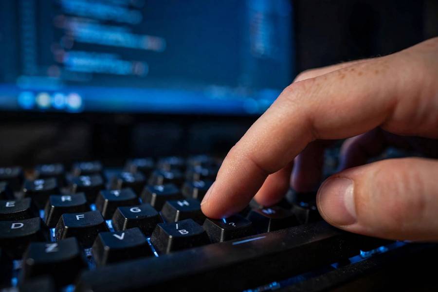Typing the /imagine command, the core skill in how to use Midjourney on Discord