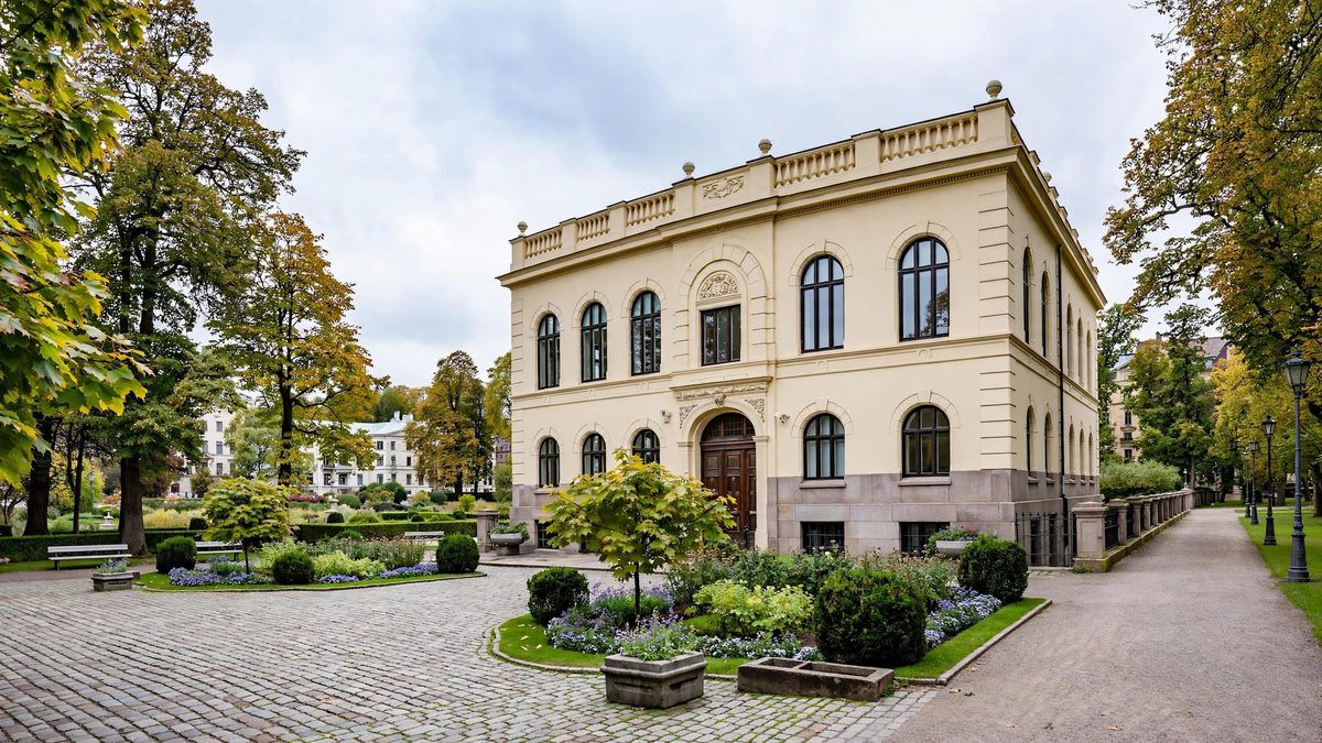 wide shot of the Norwegian Nobel Institute in Oslo